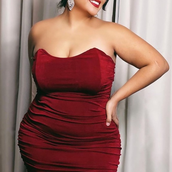 All Ruched and Ready Midi Dress - Picture 2 of 5